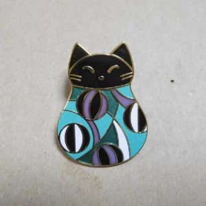 ふく猫　まり | ピンズ | アクセサリー