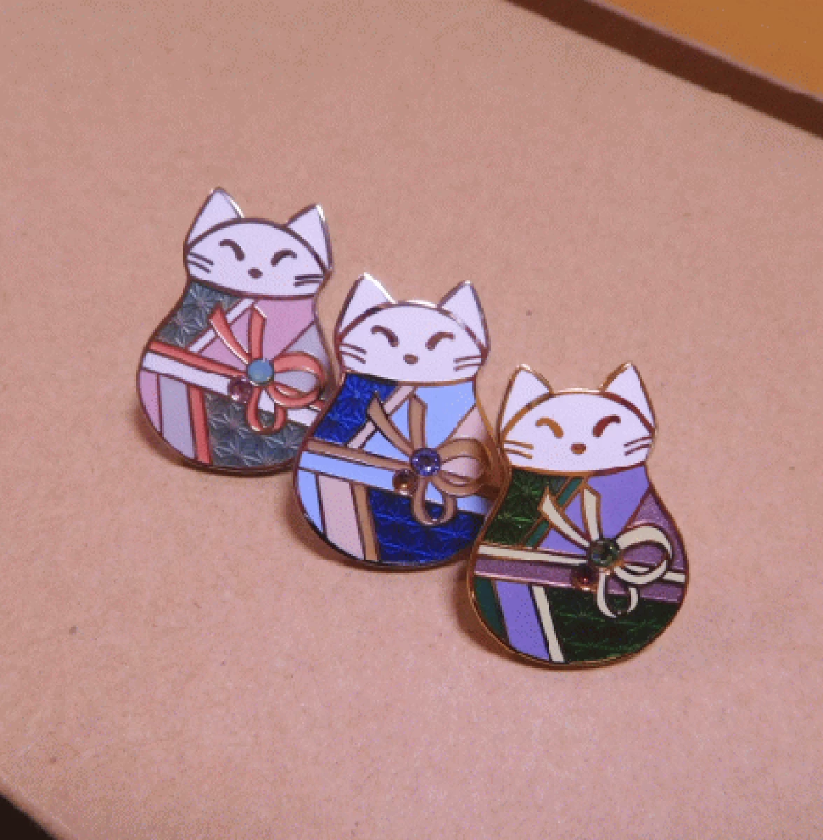 ふく猫　つむぎ | ピンズ | アクセサリー