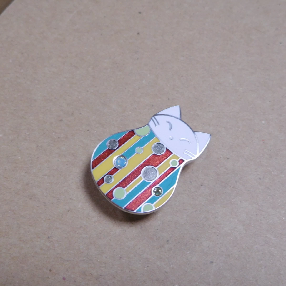 ふく猫　たま | 帯留め | 和物アクセサリー