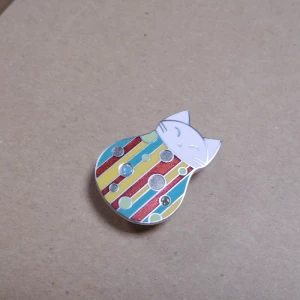 ふく猫　たま | 帯留め | 和物アクセサリー