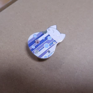 ふく猫　たま | 帯留め | 和物アクセサリー